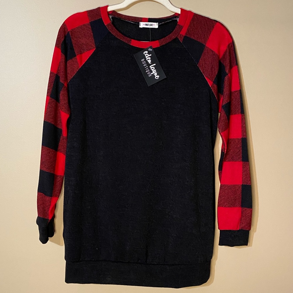 First Love Buffalo Plaid Baseball Tee. Size: Small